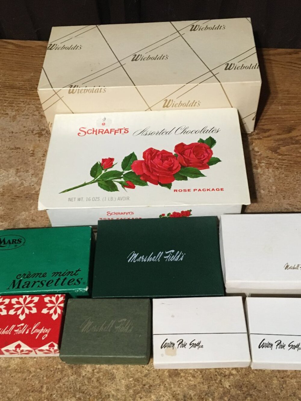 9X VINTAGE MARSHALL FIELD’S WIEBOLDTS MARS CARSON PIRIE SCOTT GIFT BOX CHRISTMAS